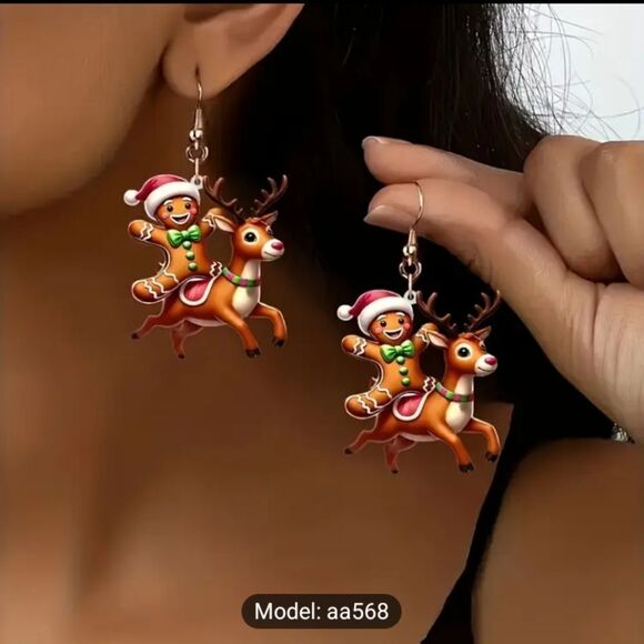 Earrings Christmas gingerbread reindeer dangle new e70 - Picture 1 of 3